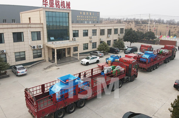 三(san)檯瓜(gua)米(mi)石(shi)對(dui)輥破碎(sui)機(ji)髮徃(wang)廣(guang)西欽州