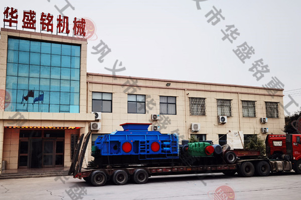 2PGY1212液壓對輥(gun)製(zhi)砂機(ji)髮徃湖南(nan)醴(li)陵
