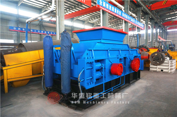 對輥破(po)碎機(ji)圖(tu)片(pian)